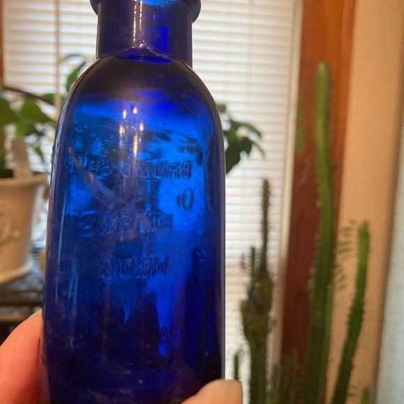 Beautiful Cobalt Blue Antique Medicine Bottle - Picture 5 of 10